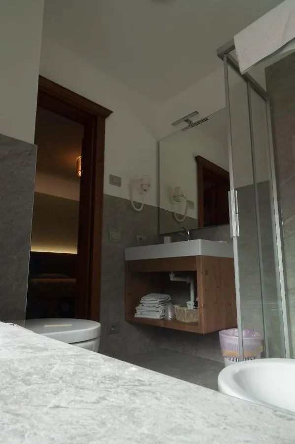 Albergo Antelao San Vito di Cadore 3*,